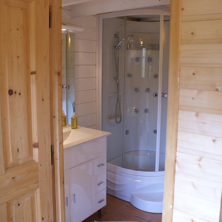 Gites De La Croisee Des Chemins - Piscine Chauffee - Spa, Hammam Et Sauna Izeaux Rom bilde